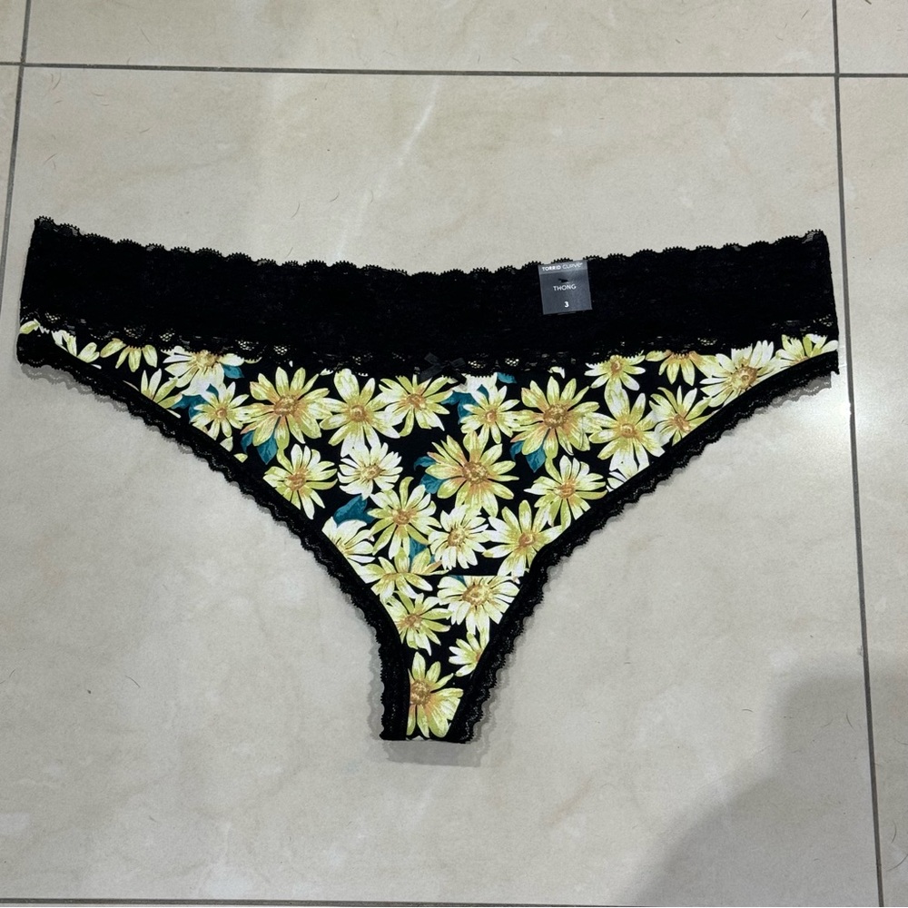 Torrid Hipster Panty NWT